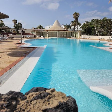 Bungalow Goa Pool View, Playa Roca Residence Sea Front Access - Free Ac - Wifi Коста-Тегисе Экстерьер фото